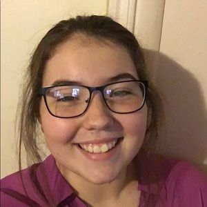 Meet your Posher, Marissa